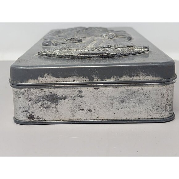 Vintage 1966 Santa Claus Collectible Rectangular Tin With Embossed Design Metal - Picture 5 of 10